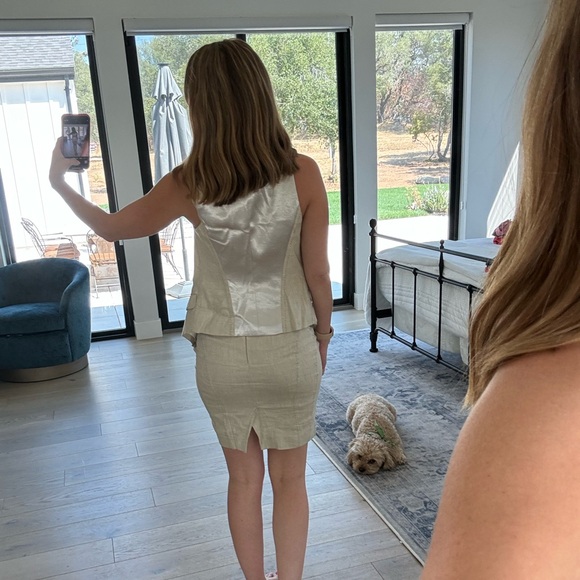 Matching the work skirt and vest set - Picture 4 of 13